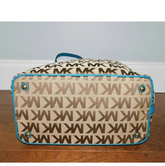 NWOT Michael Kors Handbag - Picture 4 of 6